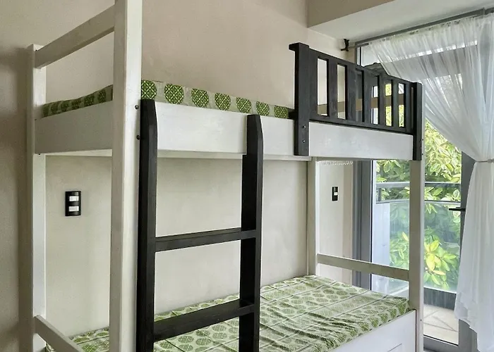 Apartamento Kusela's Haven - Relaxing Oasis Balcony, Garden View, Workspace & Budget-friendly